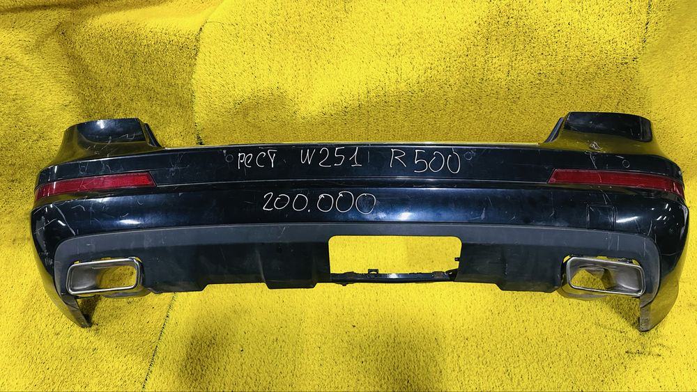 W251 R350 рестайлинг задний бампер авторазбор мерседес бу оригинал