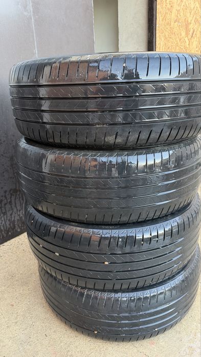Bridgestone R19 235/55