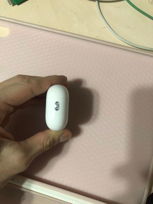 vand casti AIR PODS 2 PRO originale cu serie orice verficare