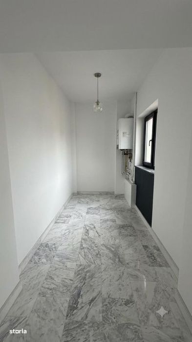 Spatiu comercial P+1, 184 mp, parcare, zona Central