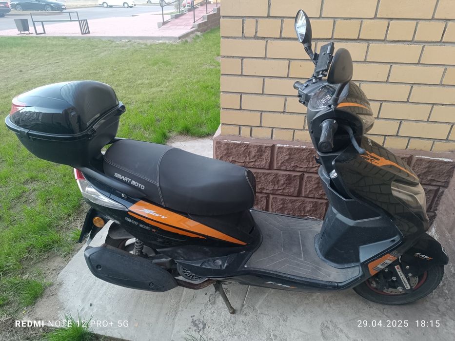 Скутер м 11  2024 года