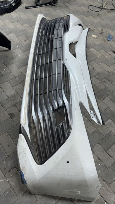 Бампер передний toyota Camry 70 бу оригинал