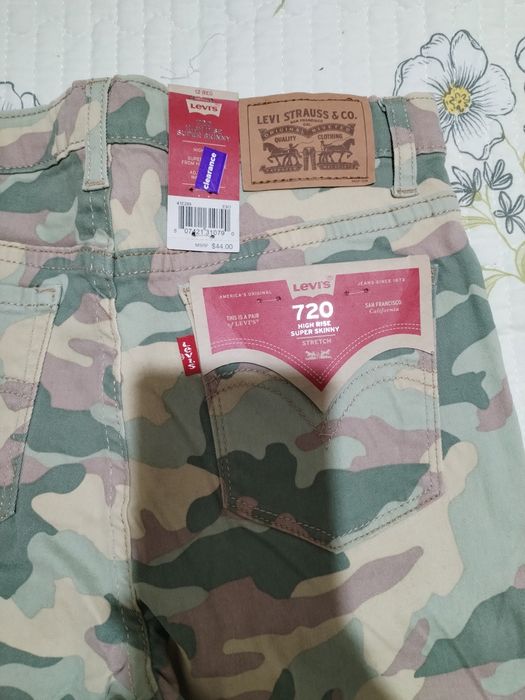 Брендовые брючки Levis, на девочку до 10лет