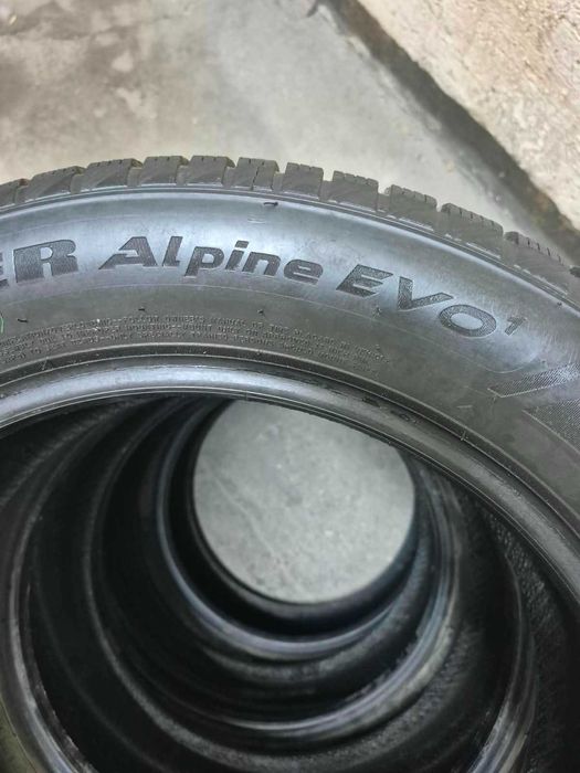 215/55R17 Sailun