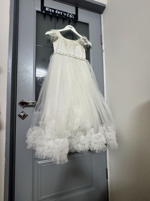 платье на девочку 7 или 8 лет