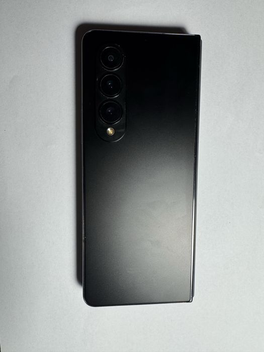 Samsung fold4 256gb 12gb ram black