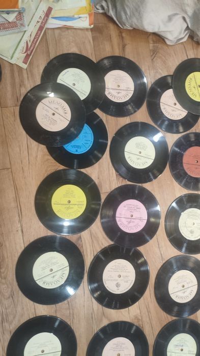 Пластинки миньоны и обычные