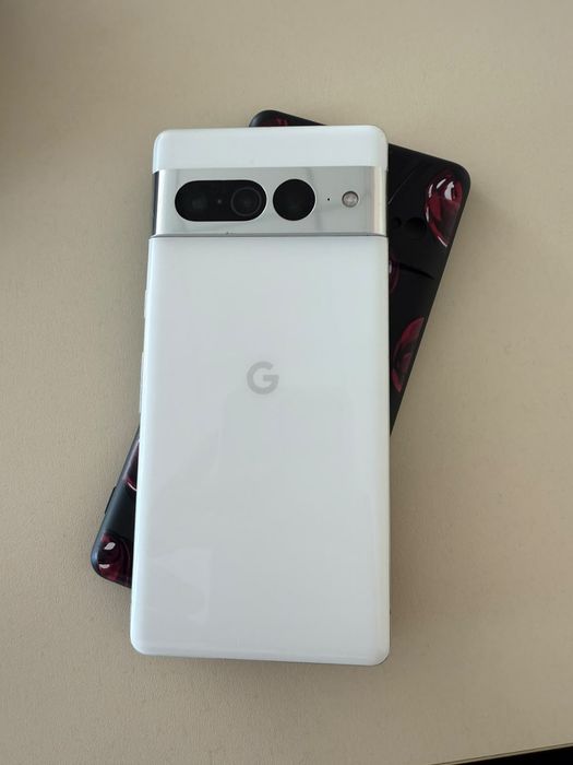 Google pixel 7 pro, 128Gb/12Gb ram Sim+Esim