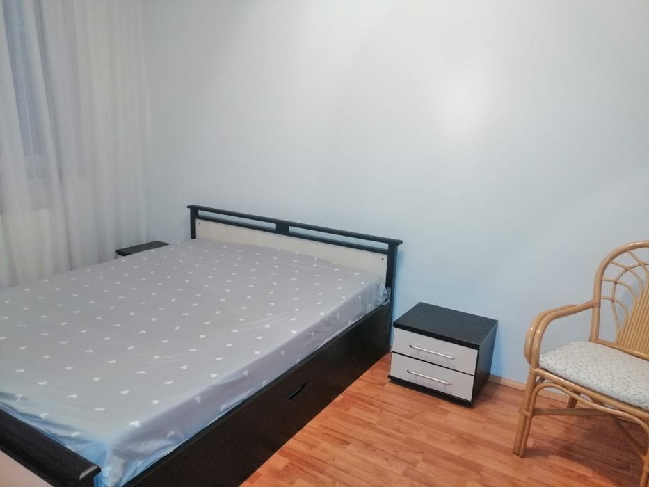 Inchiriez apartament