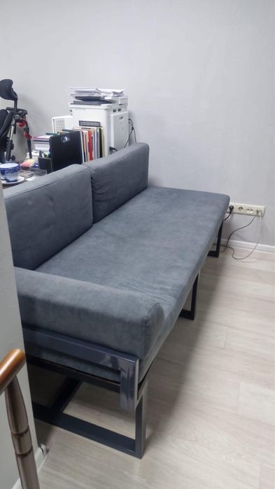 Продам Диван для офиса