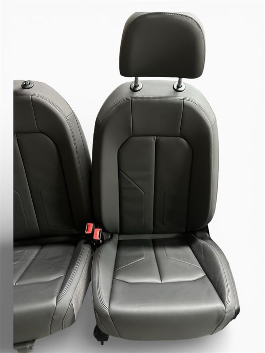 Audi Q3 83A Комплект кожен салон.