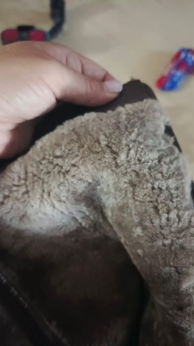 Продаю кожаные сапоги