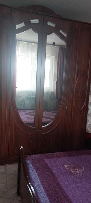 Продам спальный гарнитур