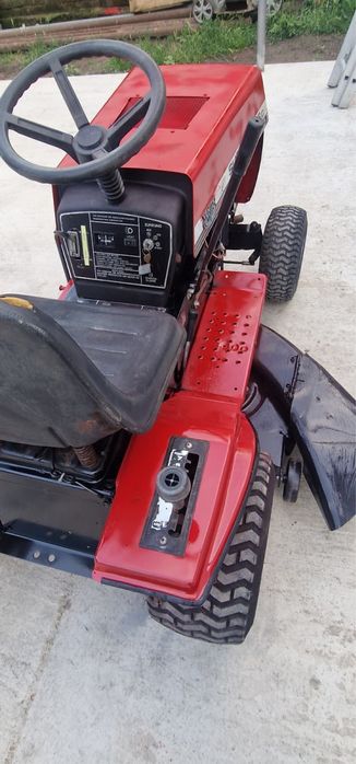 Tractoras de taiat iarba MTD 12-96 IC - 12 cai evacuare laterala