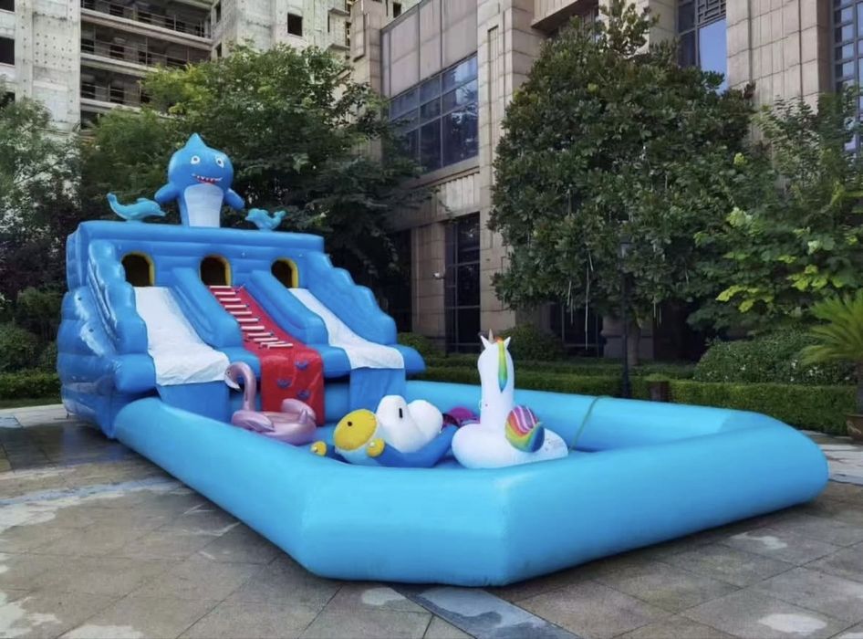 Бассеин с Водными горками и батут надувной