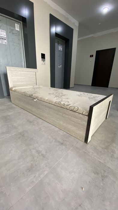 Продается кровать в хорошем состоянии