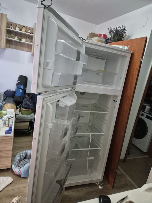 Frigider Beko funcțional/piese de achimb