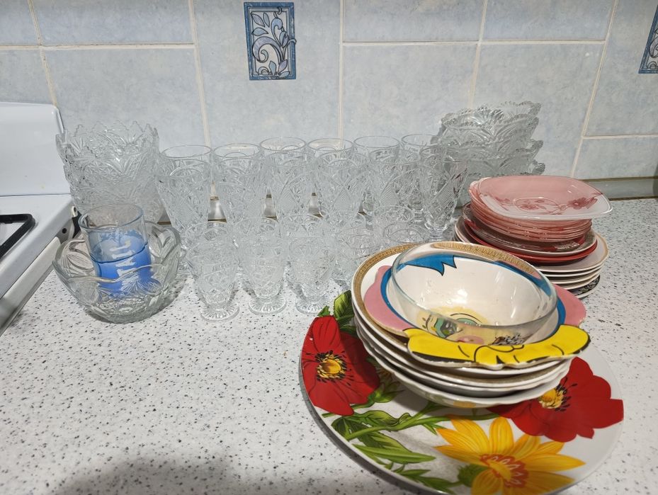 Продам посуду б. у