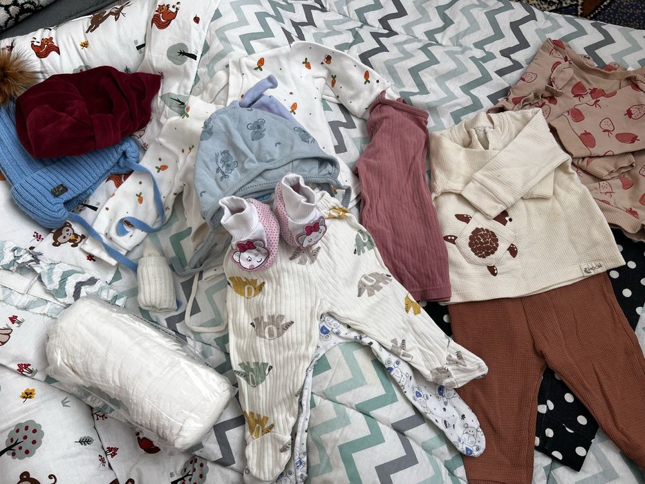 Отдам даром детские вещи