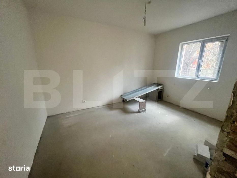 Apartament 3 camere, semifinisat, zona Piata Decebal — fotografia 1