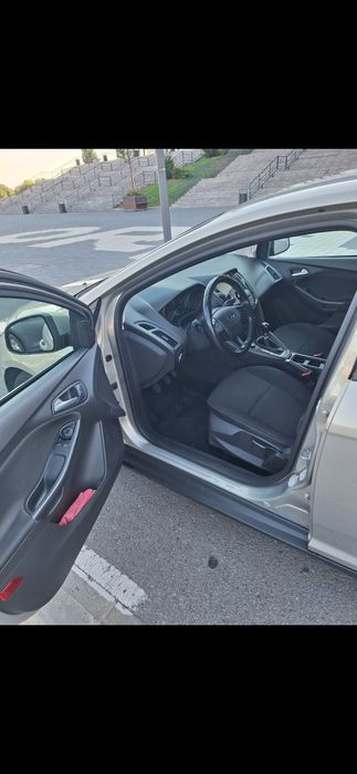 FORD Focus 2015 — imagine 5