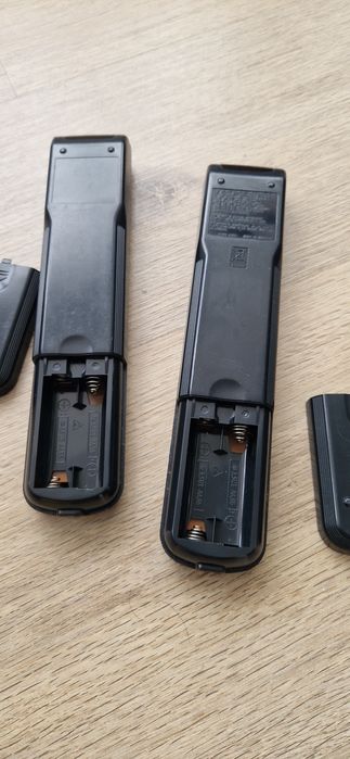 Vand  telecomanda  Sony