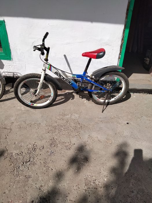 Продаю 2 велика бу