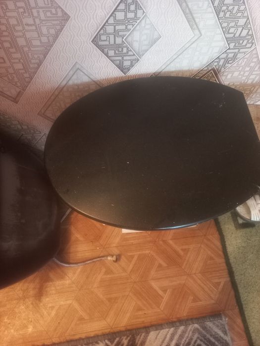 Продам унитаз с бочком