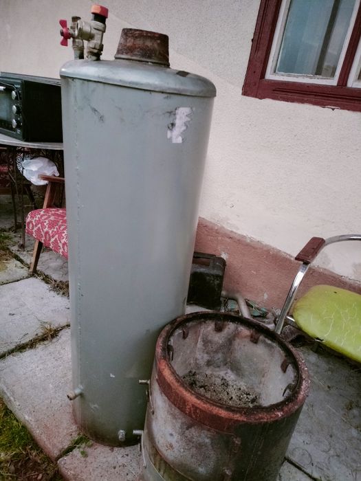 Boiler pe lemne cu focar