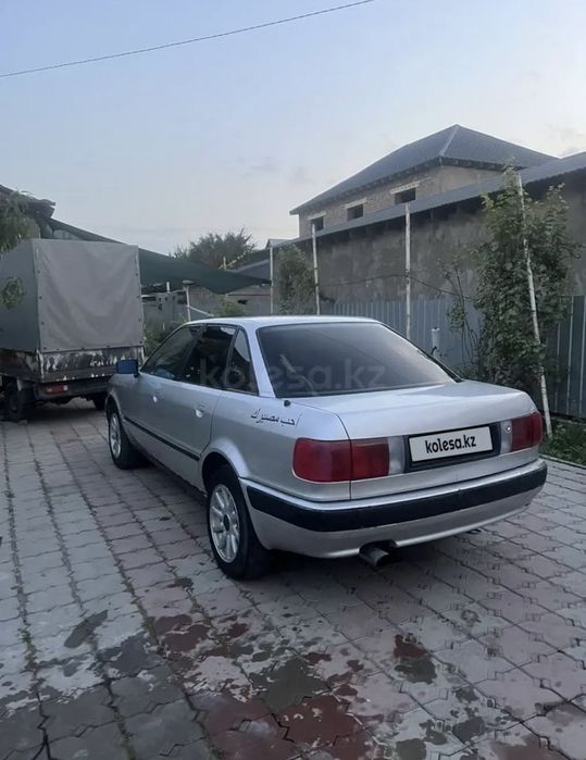 продается Ауди 80