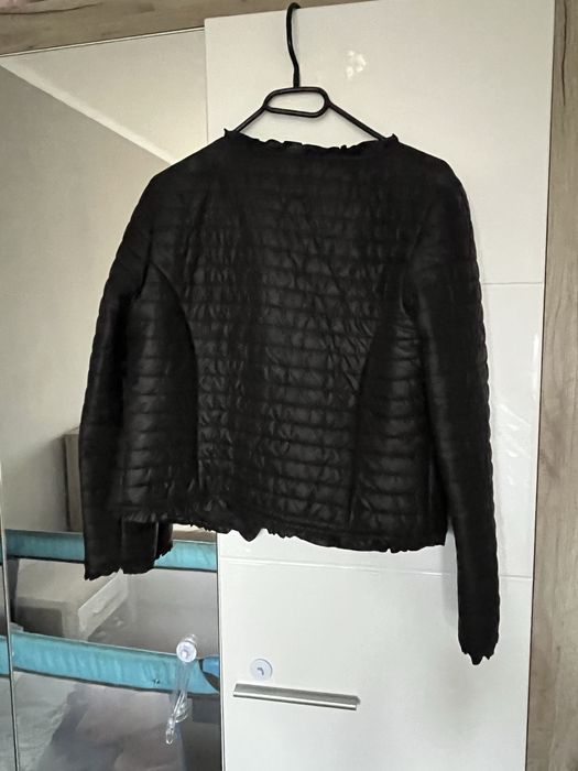 Черно пролетно яке размер С/М