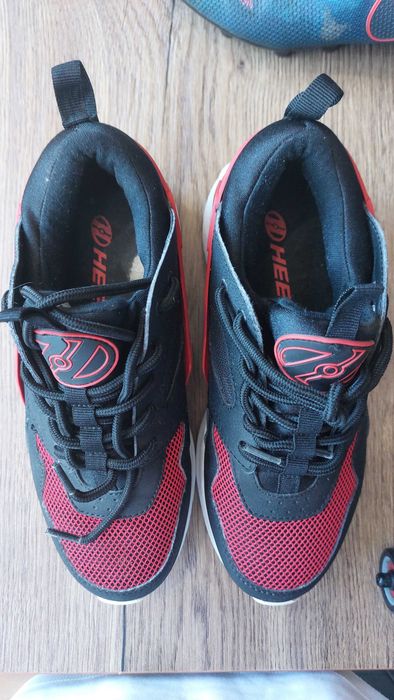 Роликовые кроссовки