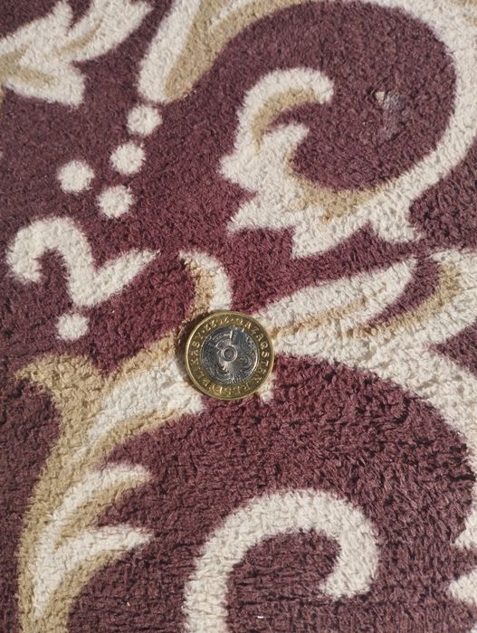 Монеты  100тг продам