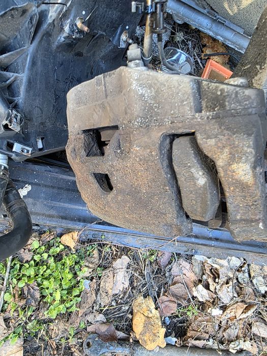 Предни спирачни апарати за Jaguar xf 2011 година тройка дизел