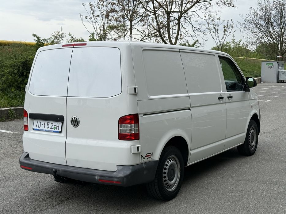 VW Transporter T5 2.0 Tdi Euro 5 cu 3 Locuri si Marfa