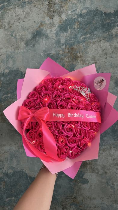 Buchete personalizate din flori de săpun sclipici si cu stitch jucarii