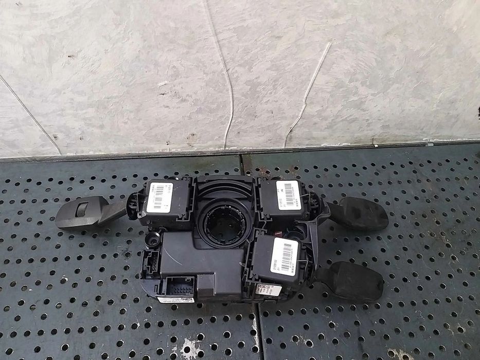 Bloc manete semnalizare stergator parbriz tempomat spirala volan bmw seria 1 e81 e87 39100208115 695568602