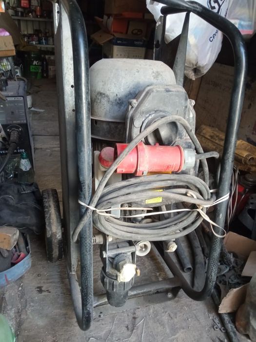 Авд мойка Керхер профессиональная