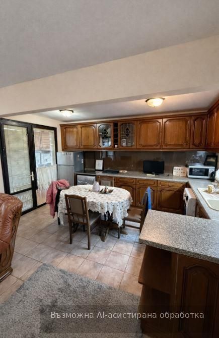 Дава се под наем Тристаен апартамент в Варна, Лятно кино Тракия - 90 кв.м за 498.27 € - Снимка #1