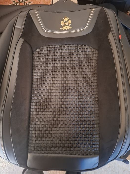 Продаётся чихол от машины Треккер редлайн б.у