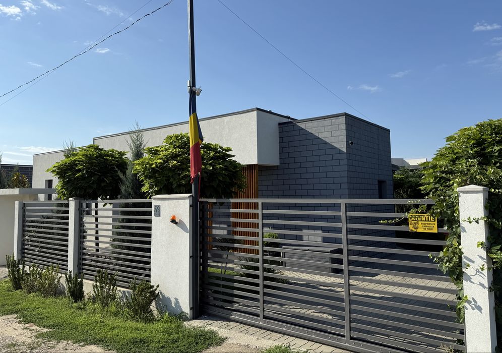 Case de vanzare -Pompa de caldura-CARTIER DR CARNABEL!