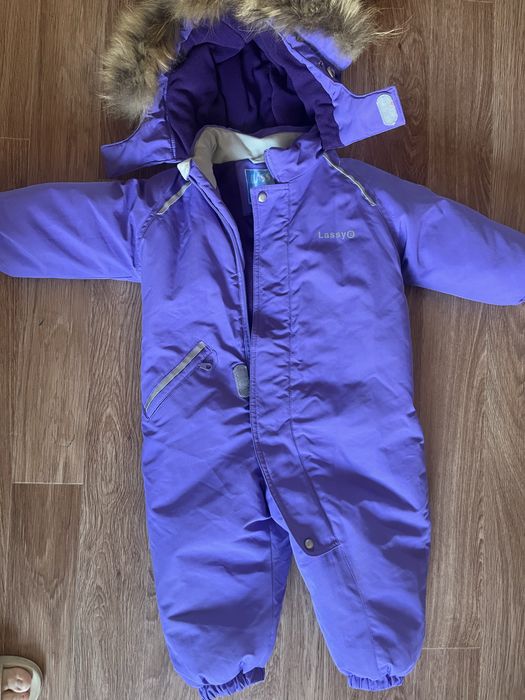 Продам зимние комбинезоны