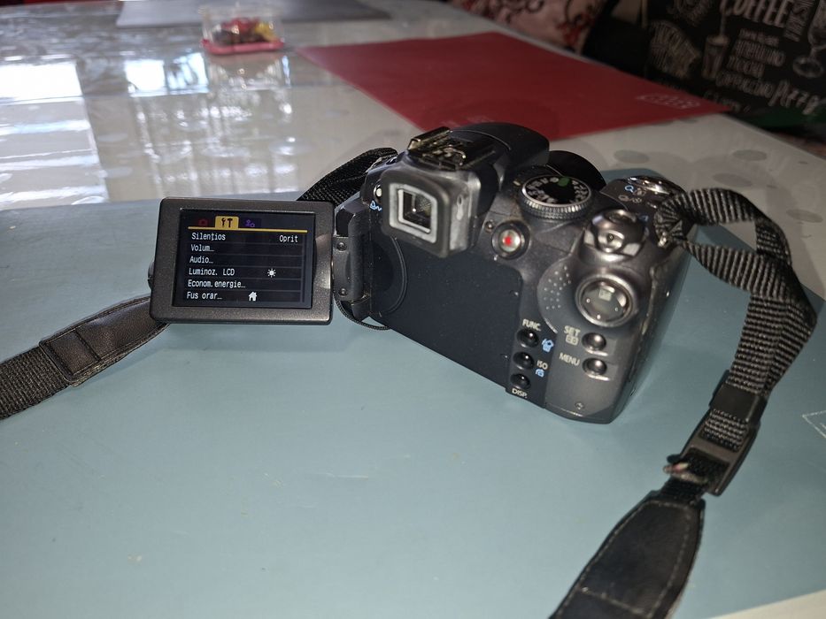 Canon PowerShot S5, 12 x zoom, card SD 16gb, Face Detection, ecran rabatabil