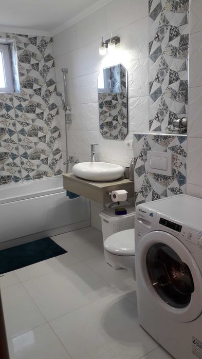 de inchiriat,chirie apartament 2 camere Nufarul ,bloc nou