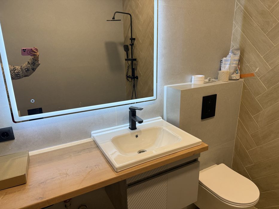 Опытный кафельщик