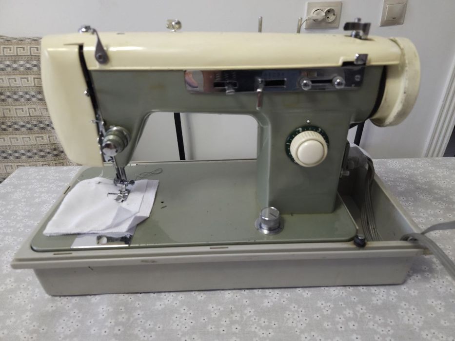 Швейная машинка National