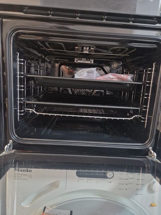 Фурна за вграждане Scandomistic 70 литра Нова