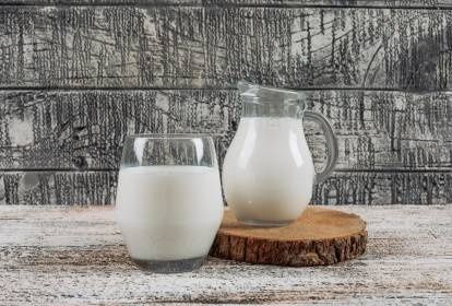 Lapte de vacă proaspăt
