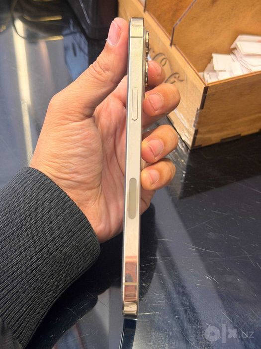 Iphone 12pro max radnoy ideal telefon
