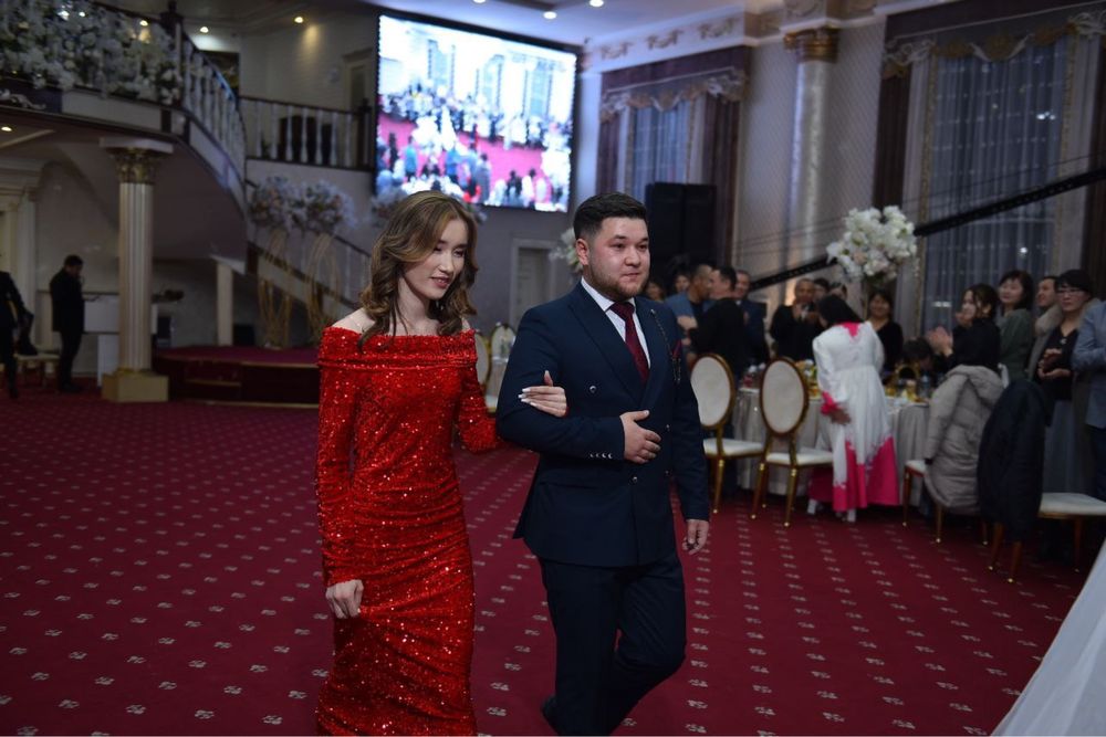 Вечерние платье